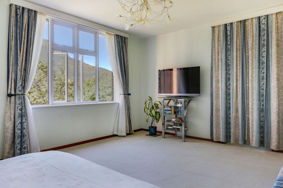 4 Bedroom Property for Sale in Rondebosch Western Cape